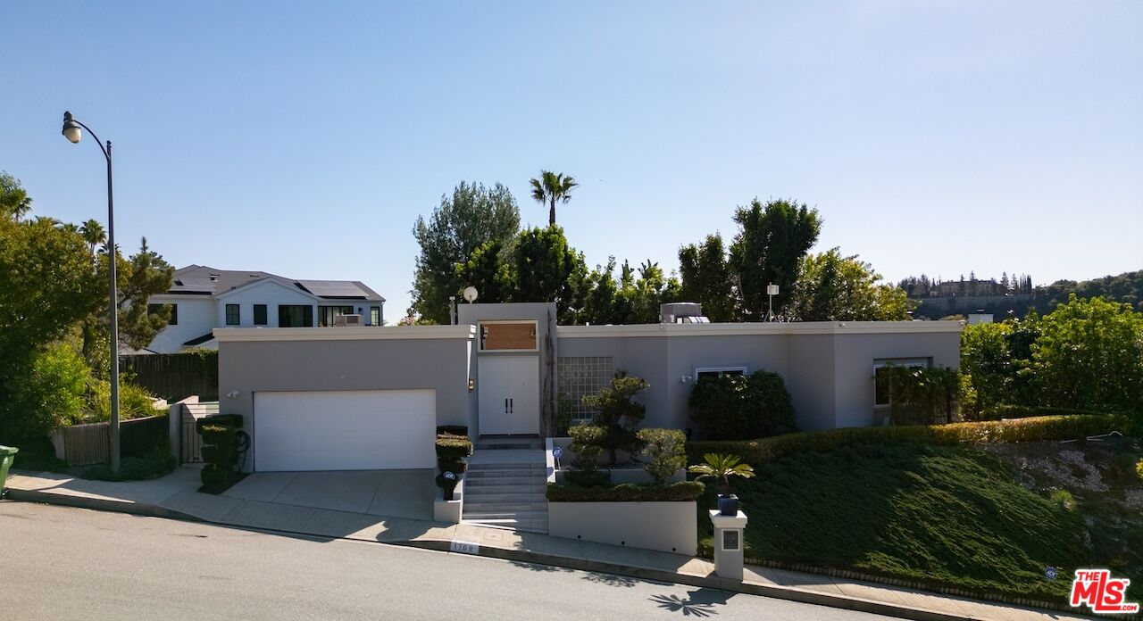 1708 Clear View Dr