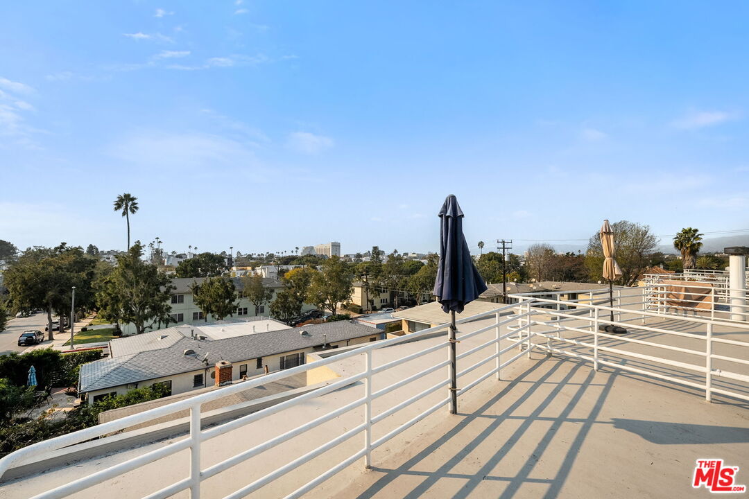 1011 Pacific St Unit: 1