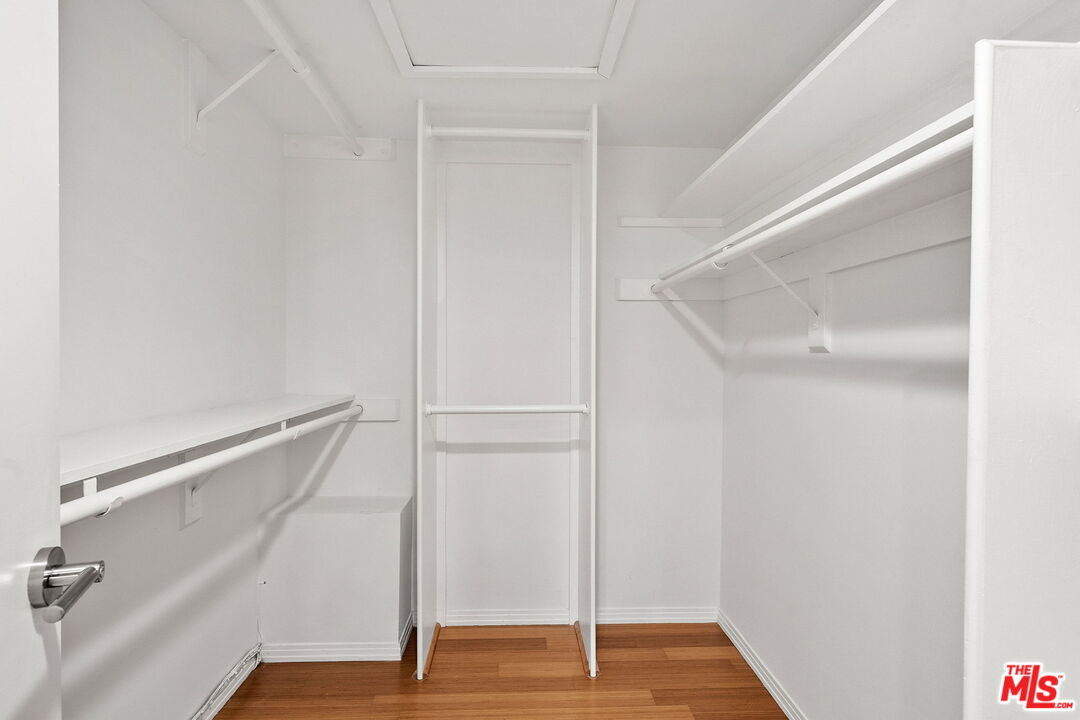 1011 Pacific St Unit: 1