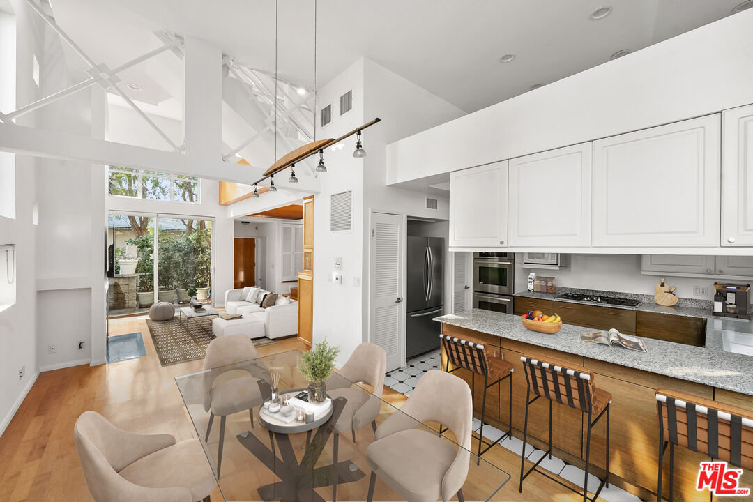 1011 Pacific St Unit: 1