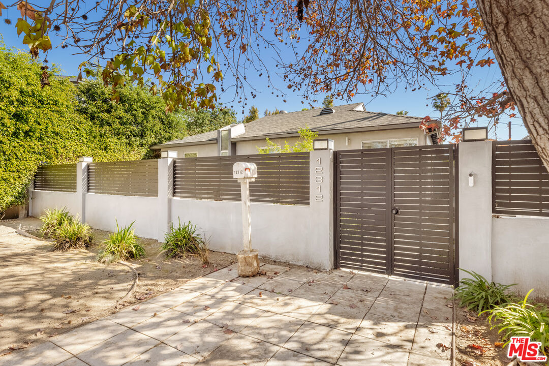 12312 Charnock Rd