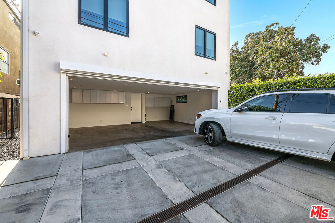 1620 Electric Ave