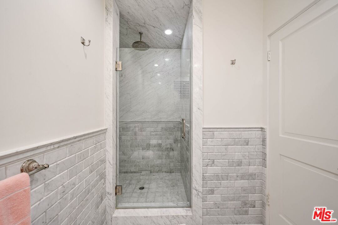 717 N Rodeo Dr