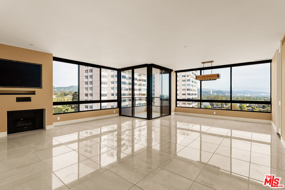 10350 Wilshire Blvd Unit: 901
