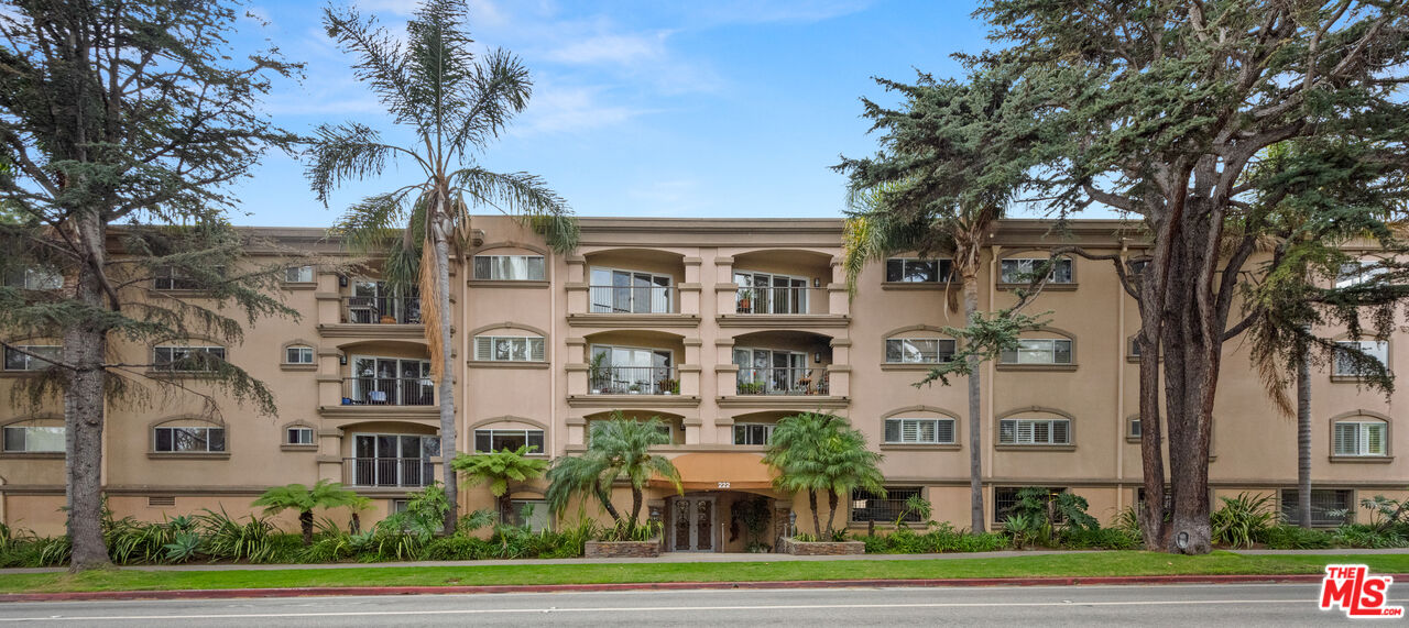 222 7th St Unit: 301