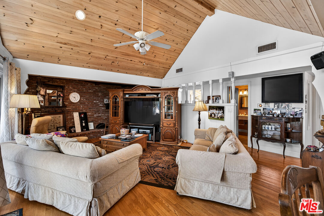 5119 Quakertown Ave
