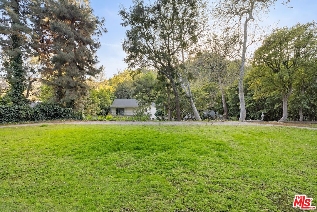 1150 Stone Canyon Rd