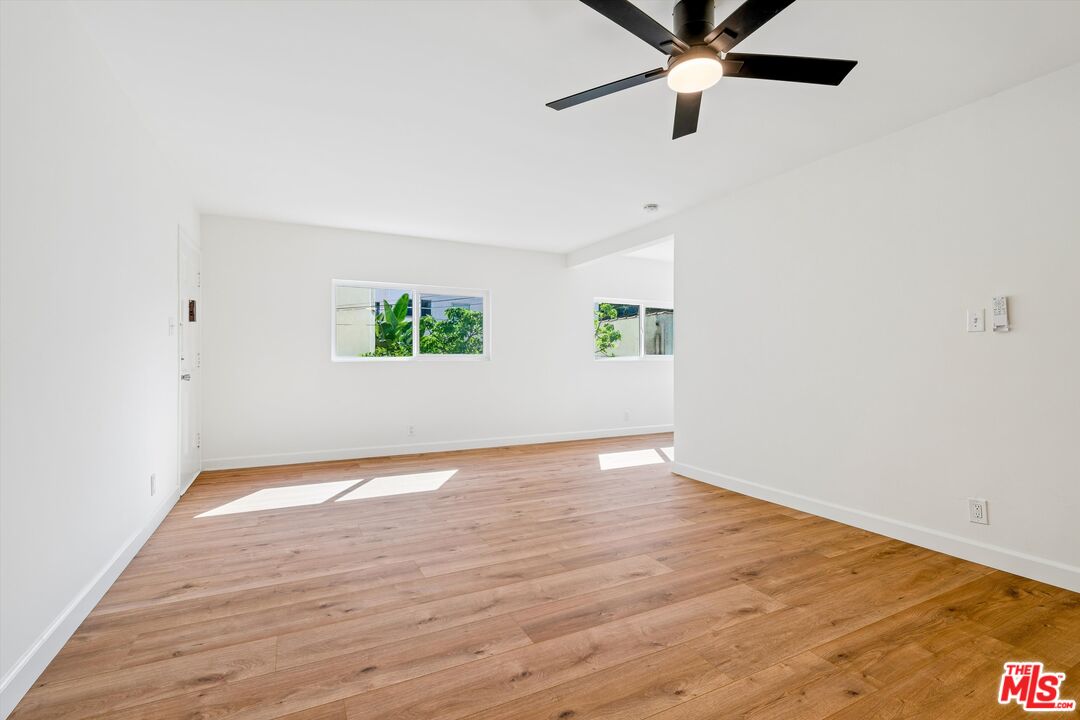 1321 S Mansfield Ave