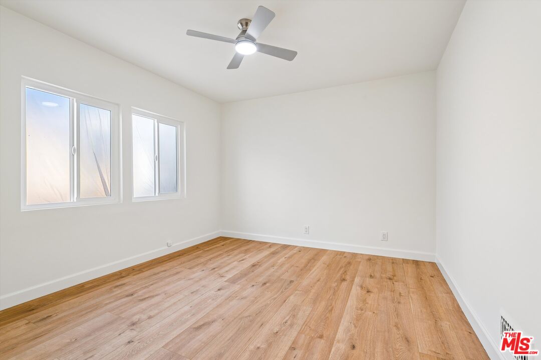 1321 S Mansfield Ave
