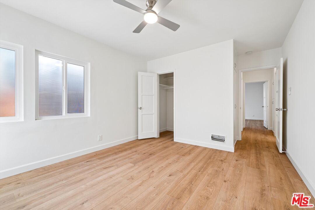 1321 S Mansfield Ave