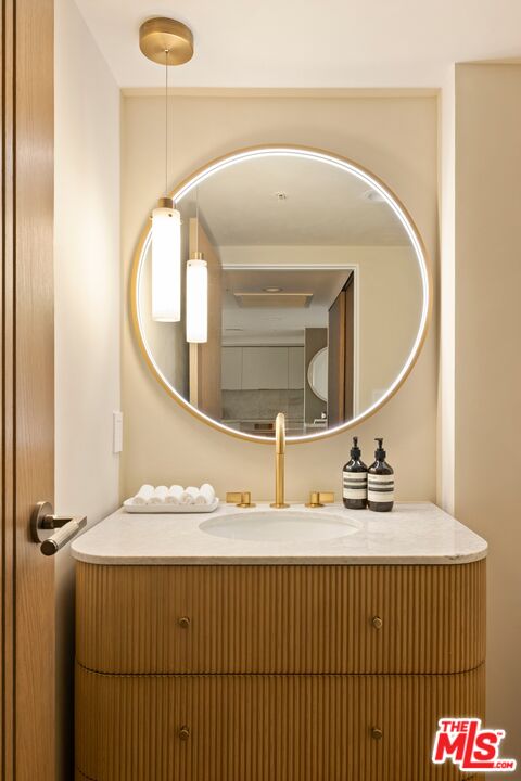 13700 Marina Pointe Dr Unit: 1410