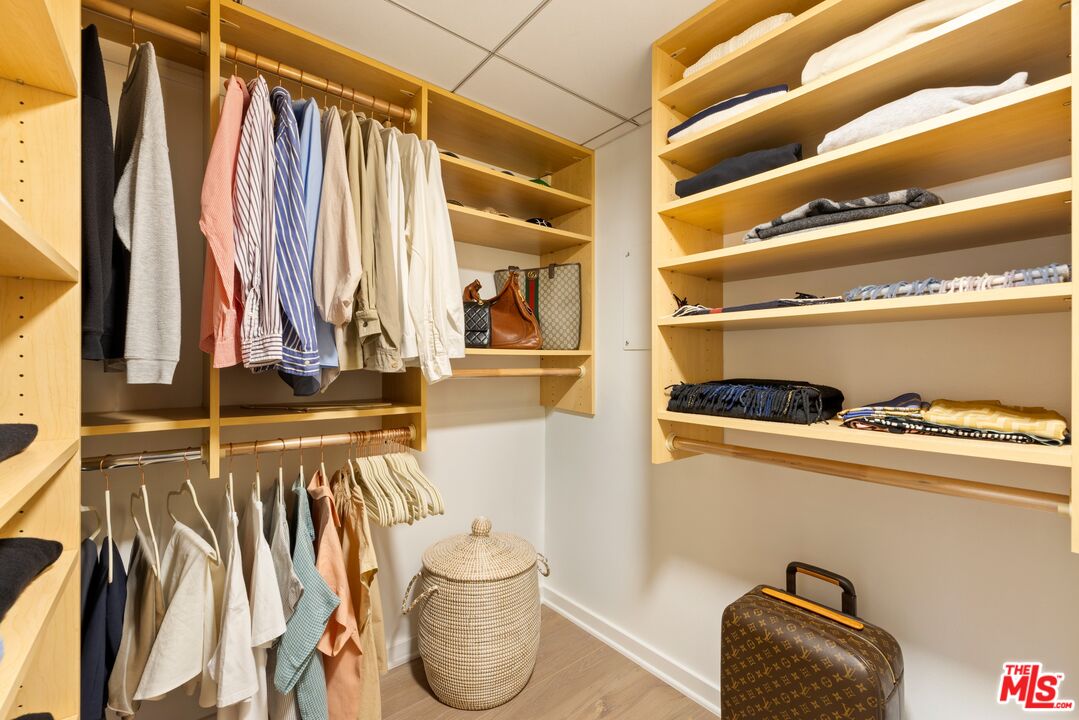 13700 Marina Pointe Dr Unit: 1410