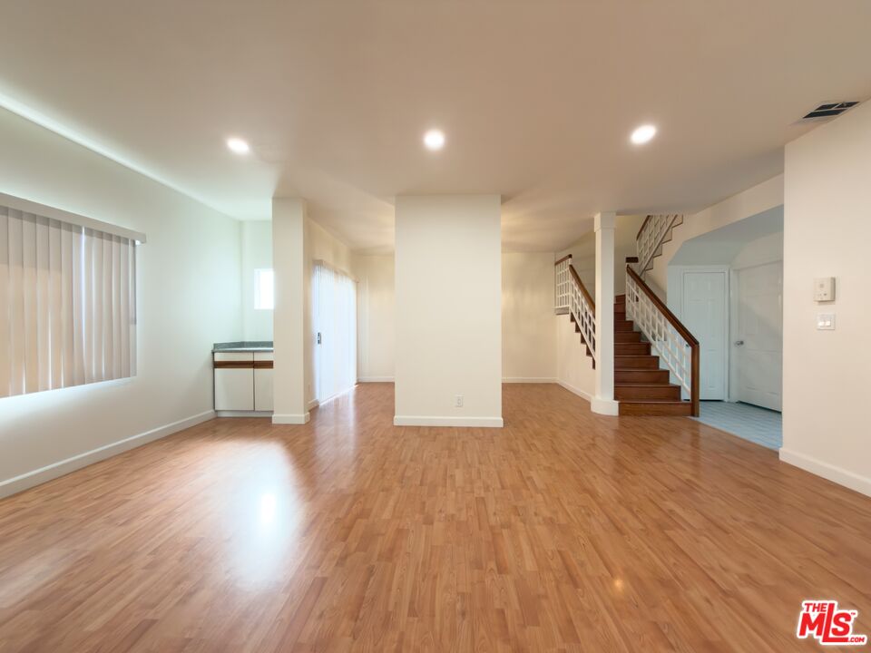 2708 Arizona Ave Unit: C