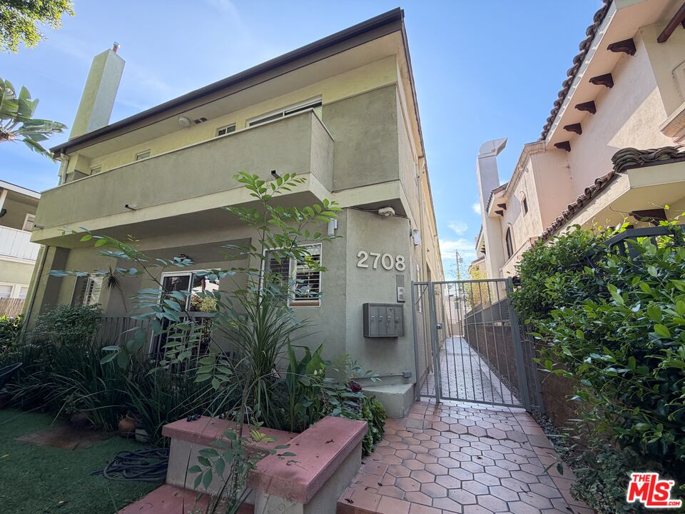 2708 Arizona Ave Unit: C