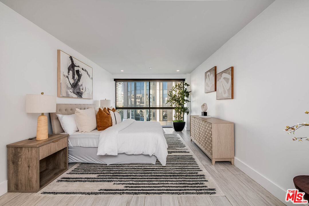 10790 Wilshire Blvd Unit: 504