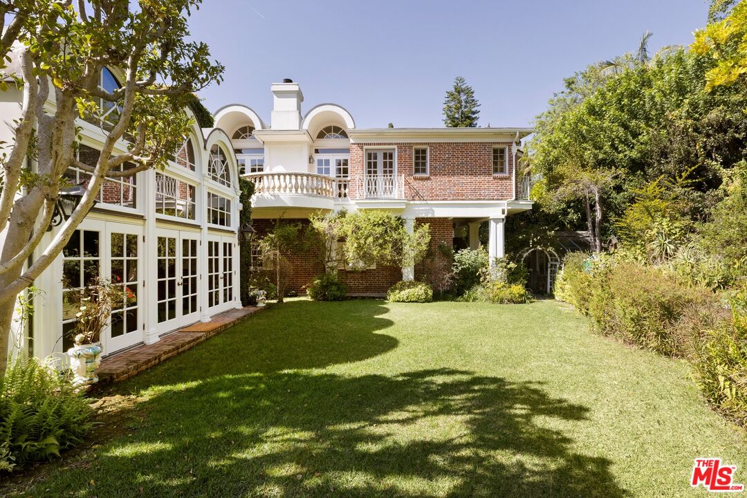214 S Beverly Glen Blvd