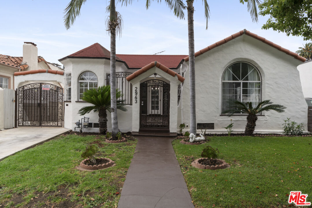 2943 Chesapeake Ave