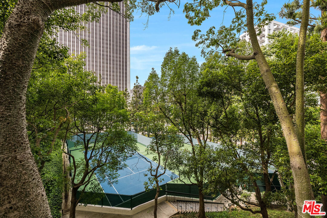 2132 Century Park Ln Unit: 104