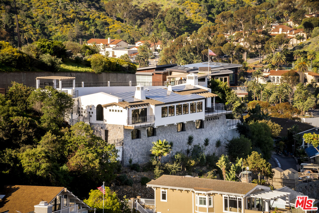 335 Wrigley Rd