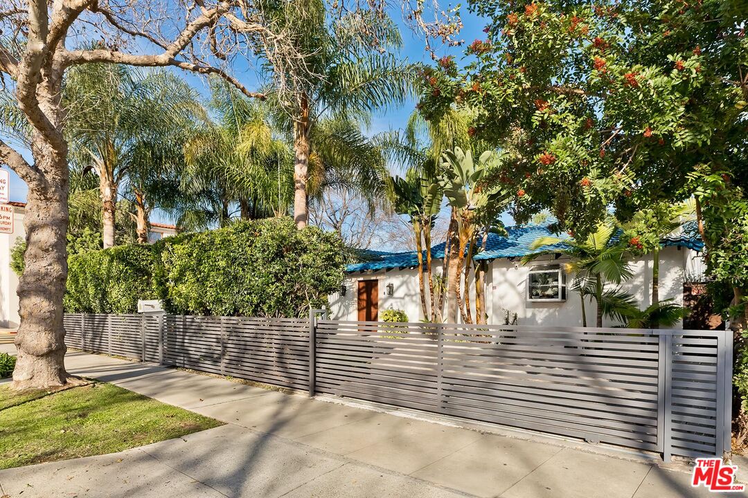 200 S Linden Dr