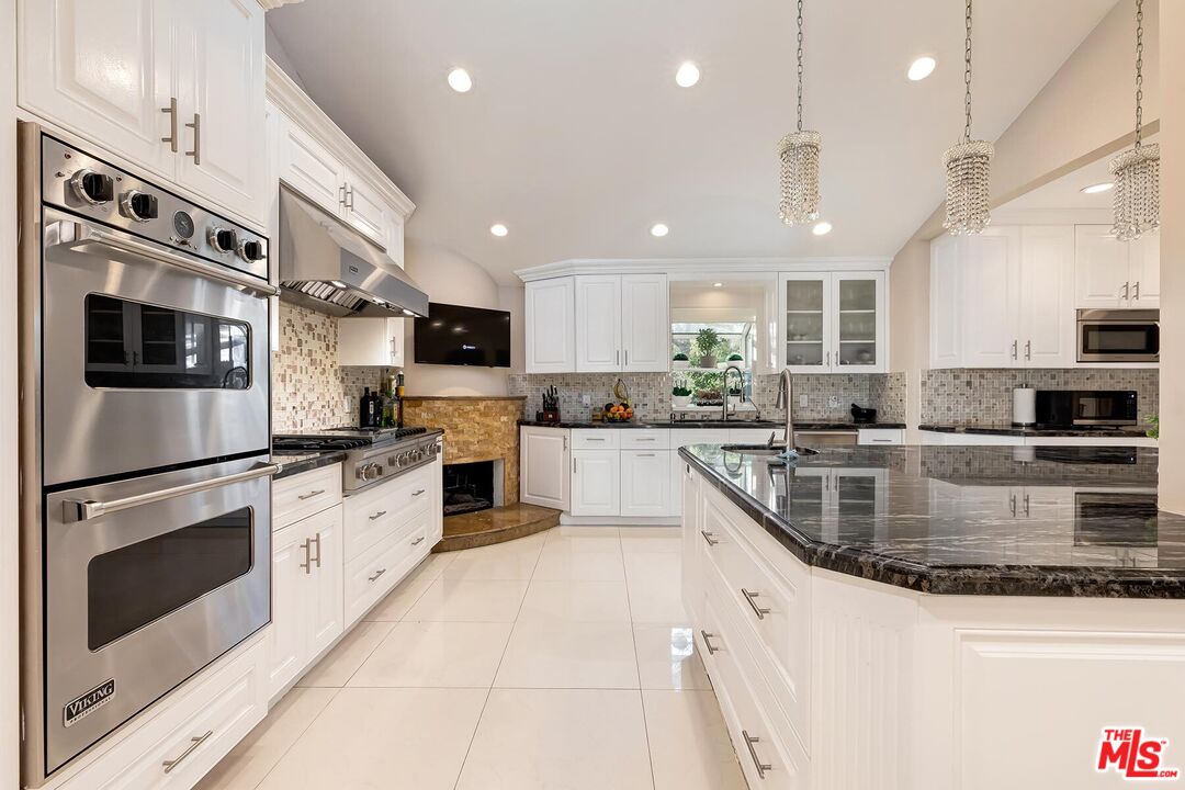 200 S Linden Dr