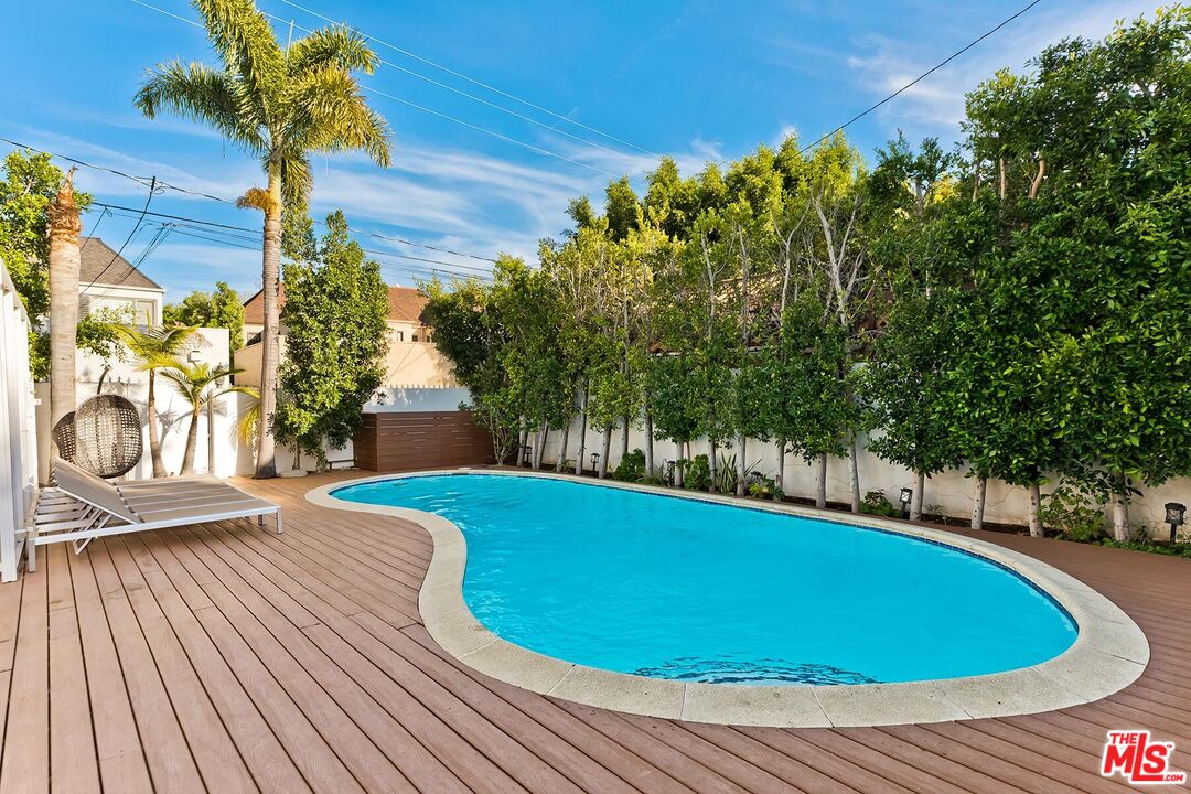 200 S Linden Dr
