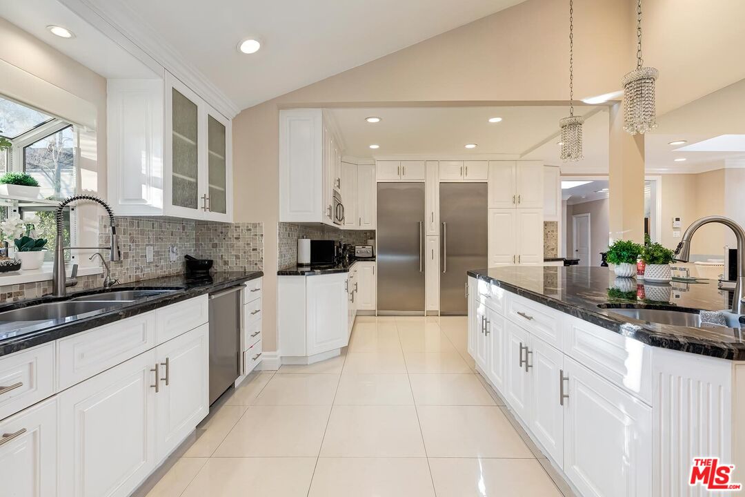 200 S Linden Dr