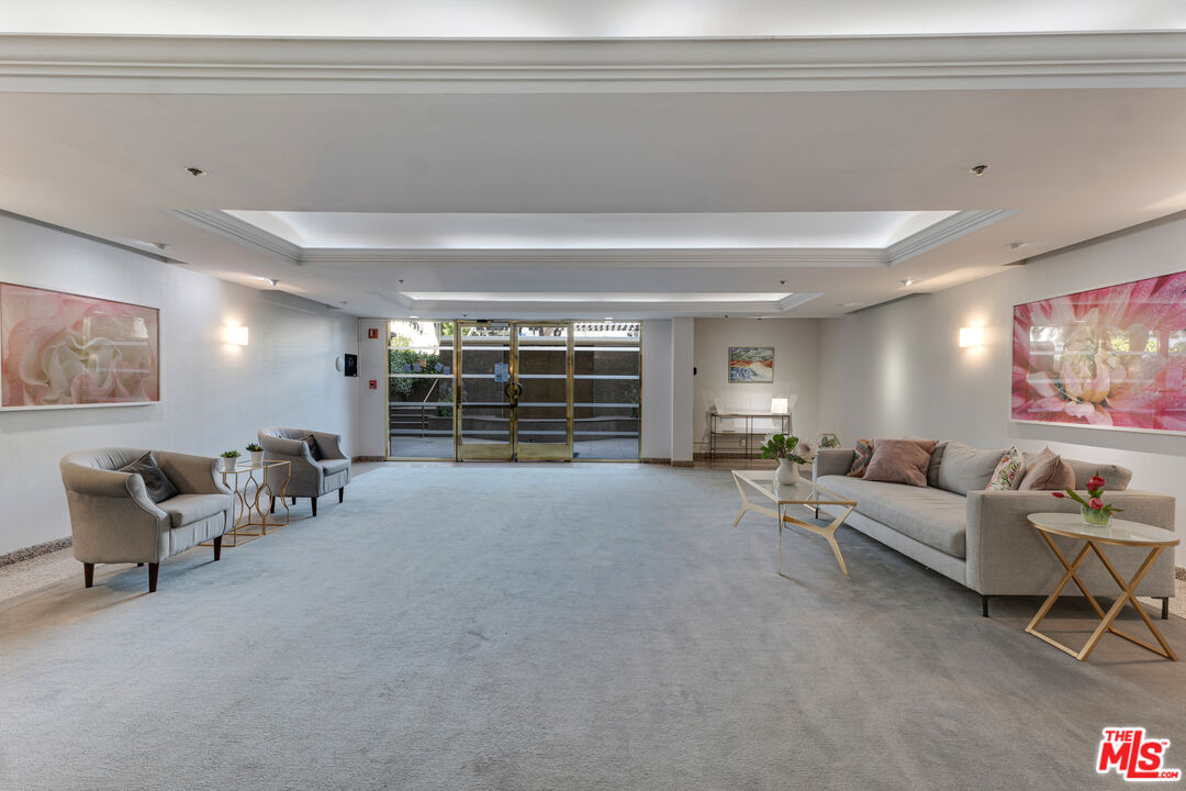 235 S Tower Dr Unit: 305