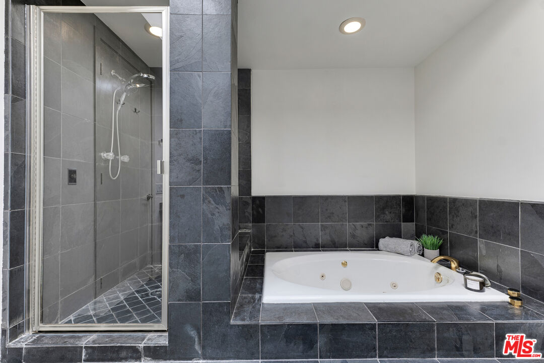235 S Tower Dr Unit: 305