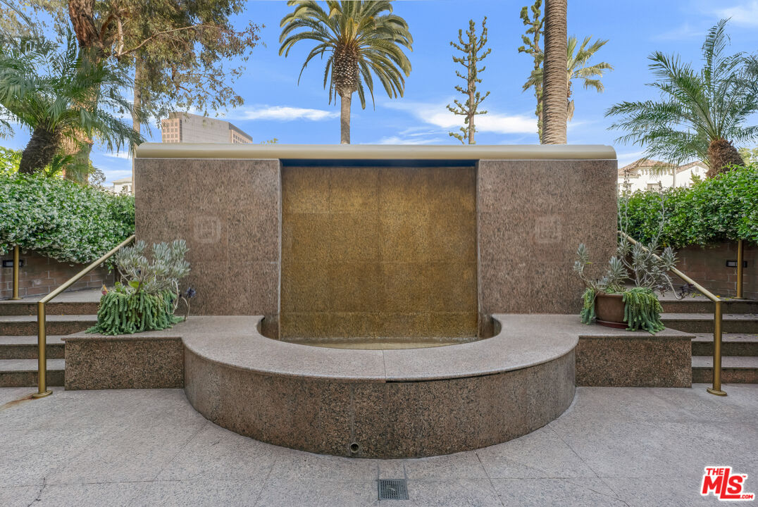 235 S Tower Dr Unit: 305