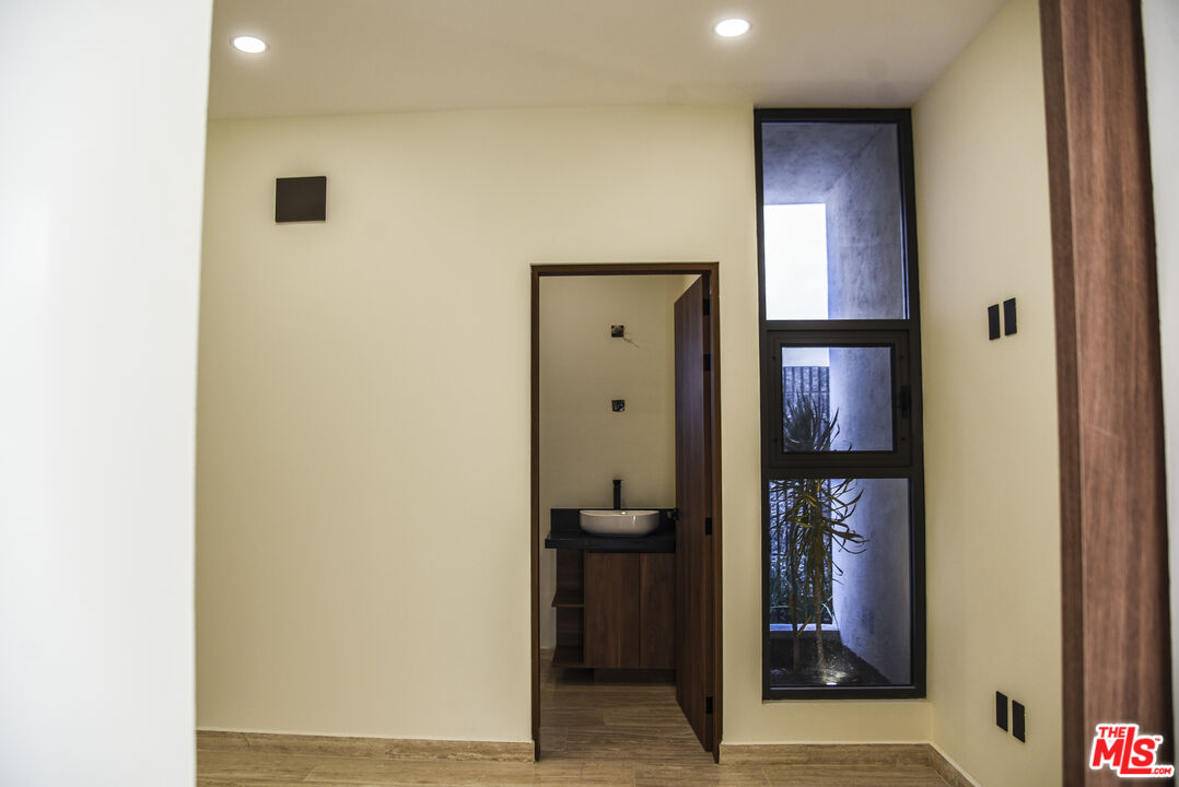 1 La Espiga Ave Unit: 108