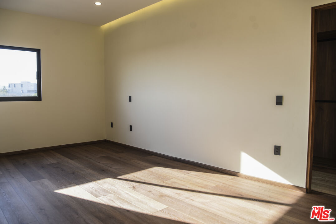 1 La Espiga Ave Unit: 108
