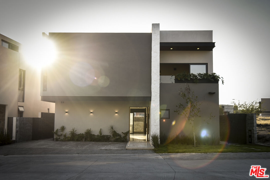 1 La Espiga Ave Unit: 108