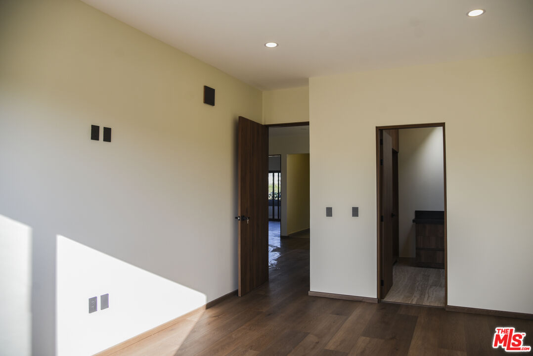 1 La Espiga Ave Unit: 108