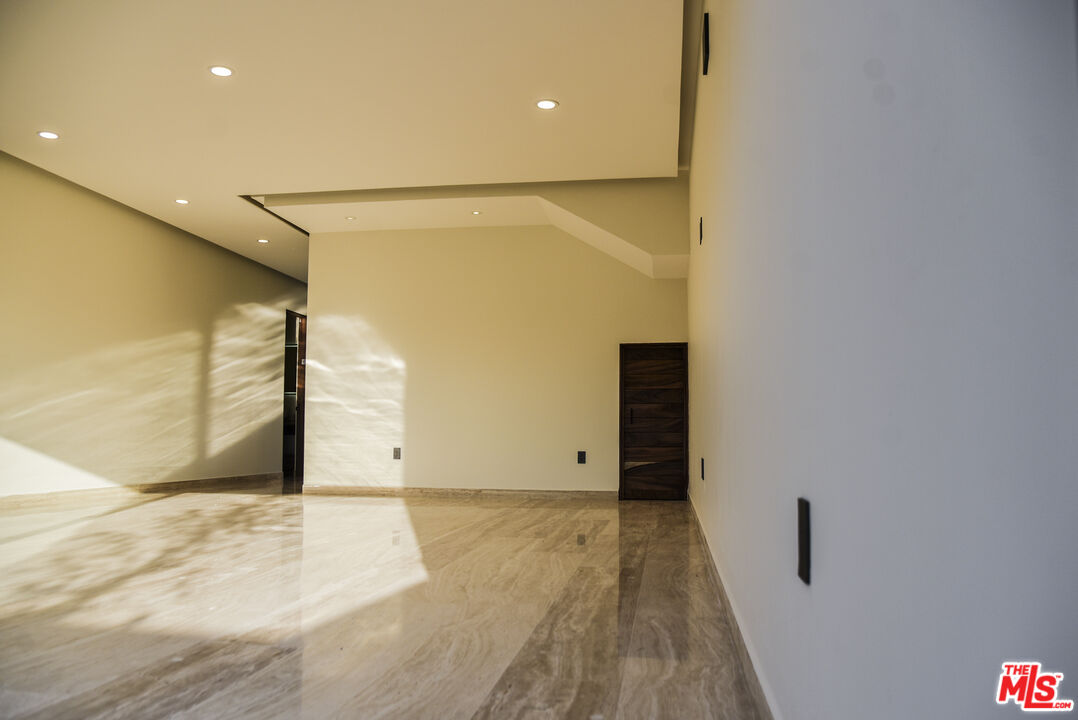 1 La Espiga Ave Unit: 108