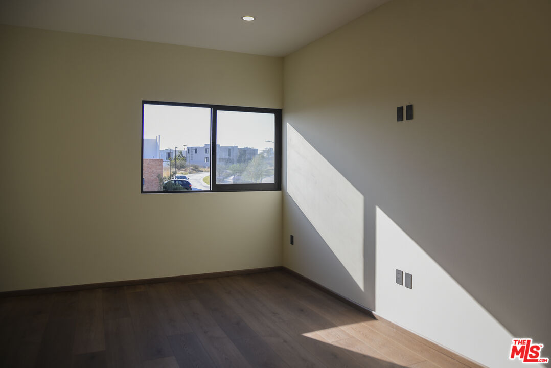 1 La Espiga Ave Unit: 108