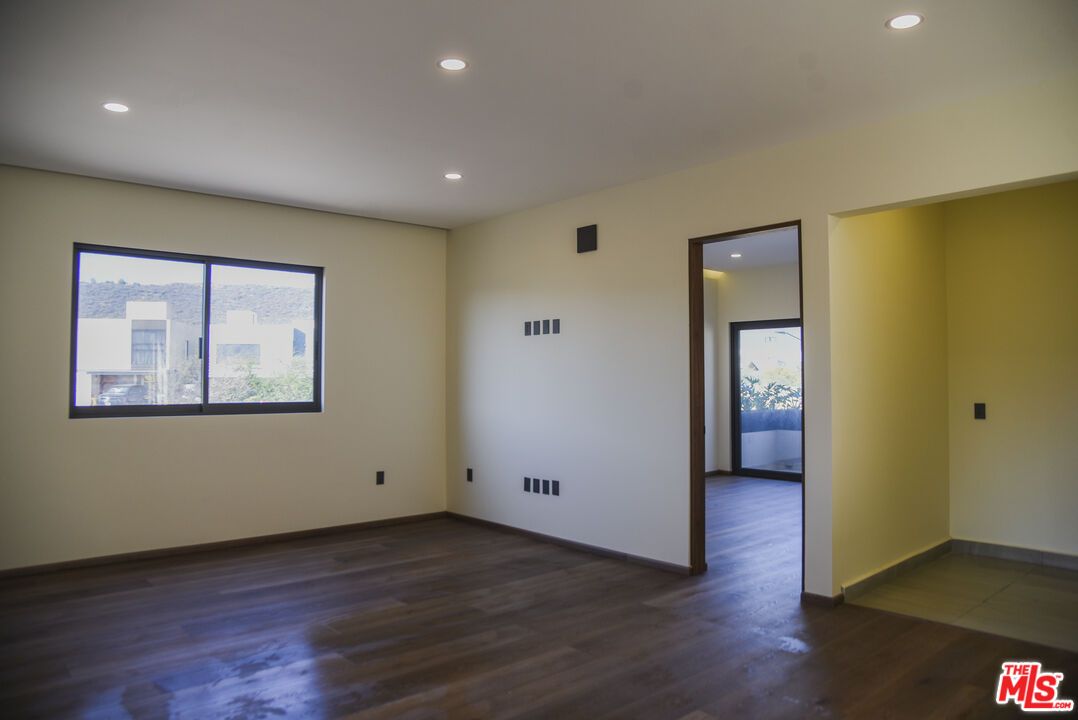 1 La Espiga Ave Unit: 108