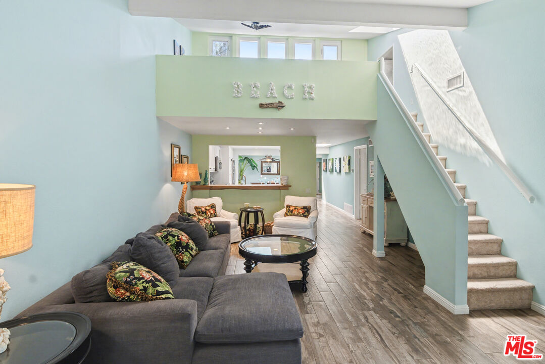 19525 Starfish Ln