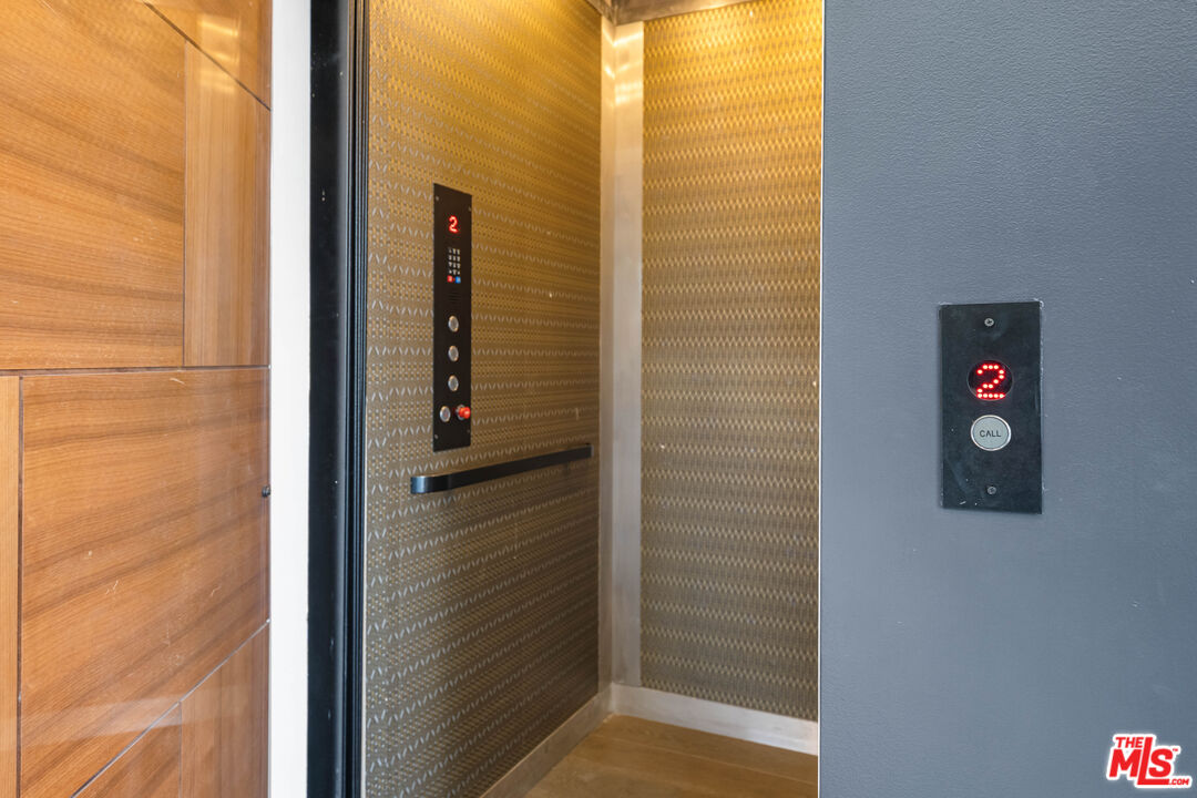 3712 Broadlawn Dr