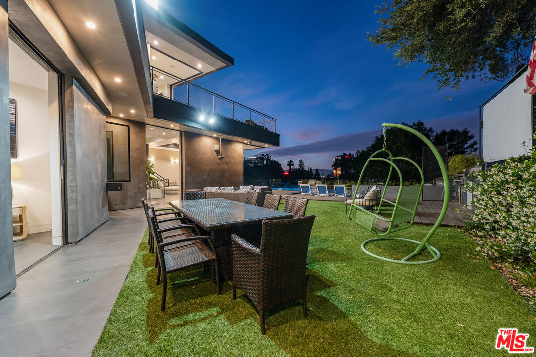 3712 Broadlawn Dr