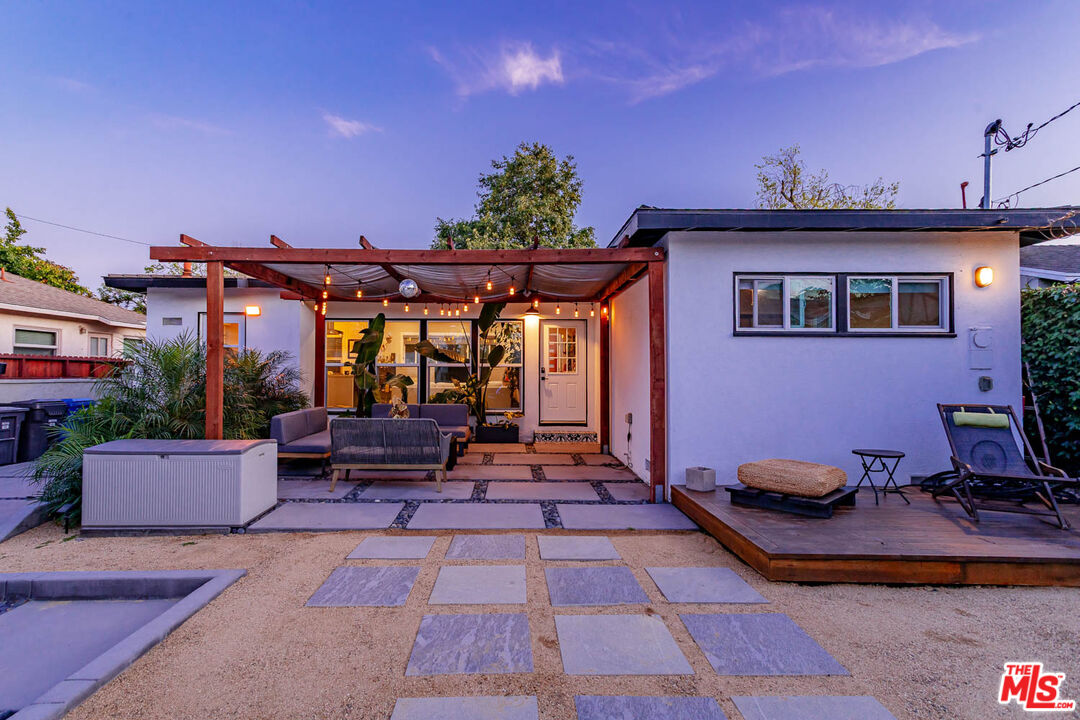 5541 E Mezzanine Way