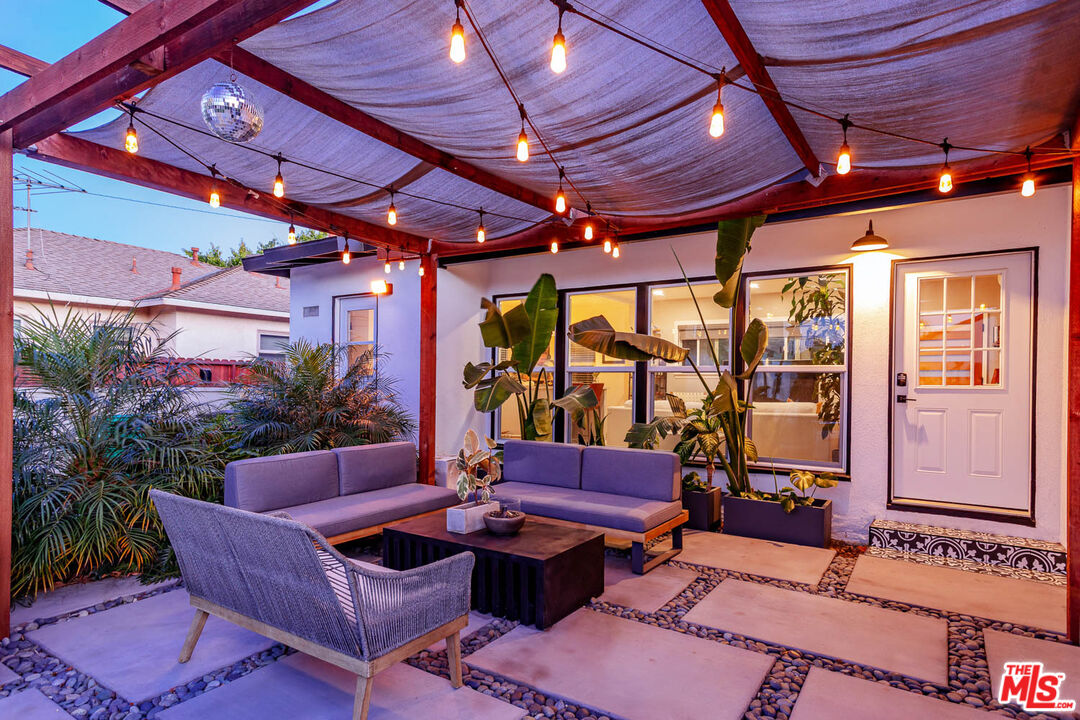 5541 E Mezzanine Way