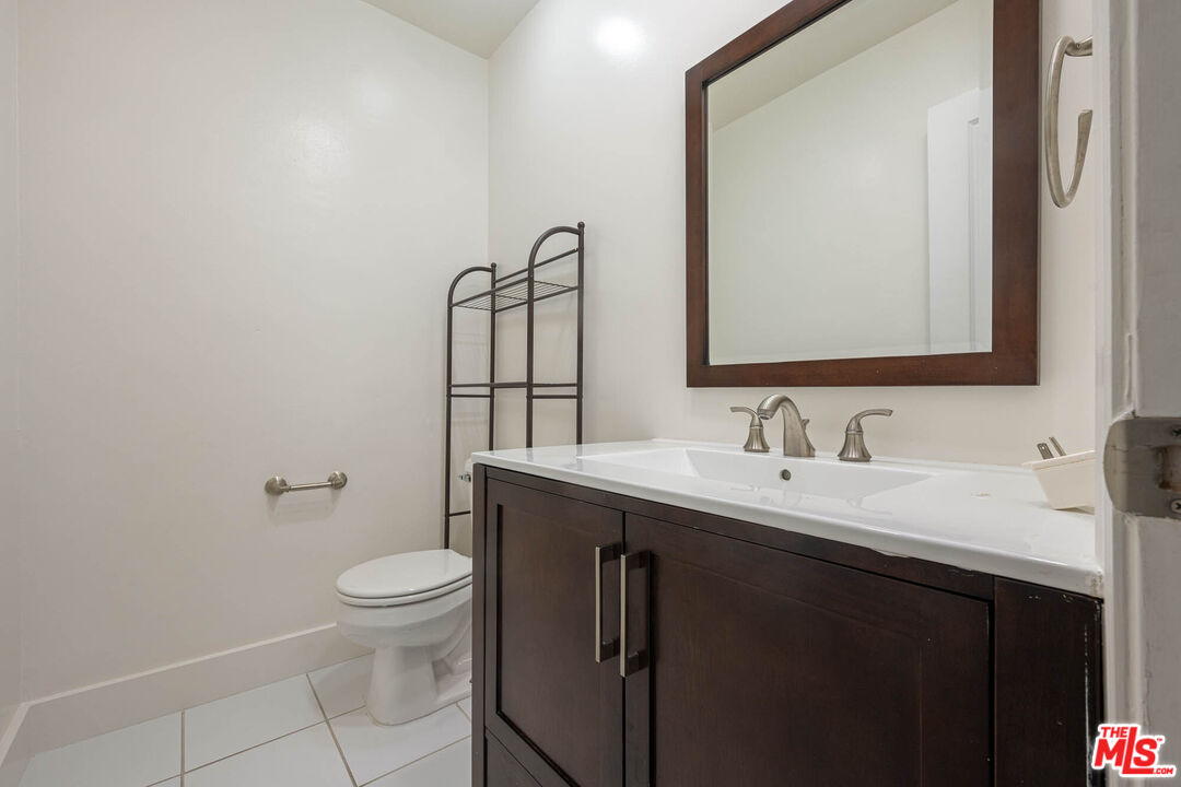 1515 S Beverly Dr Unit: 201