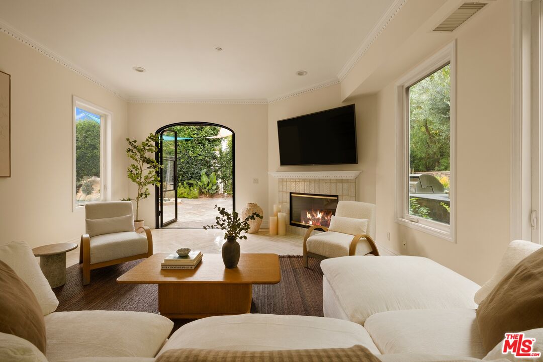 2668 Astral Dr