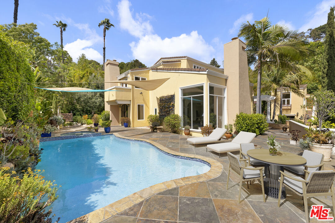 2668 Astral Dr