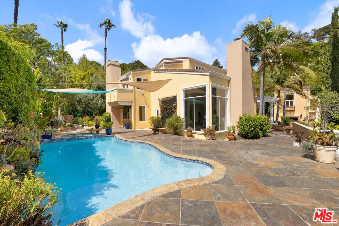 2668 Astral Dr