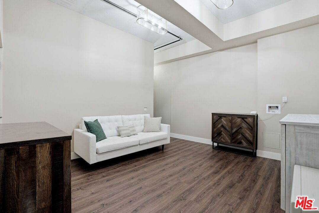 125 Pacific St Unit: 5