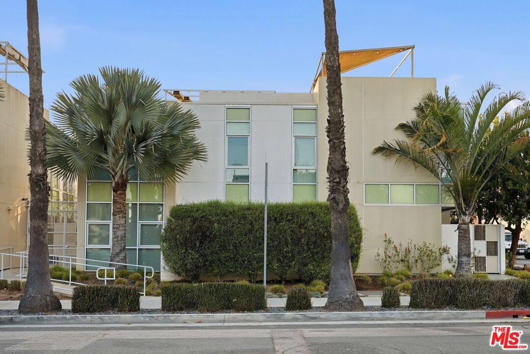 125 Pacific St Unit: 5