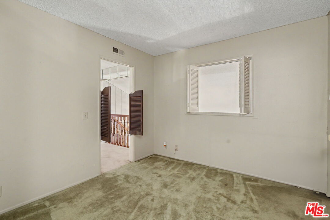 627 Mount St