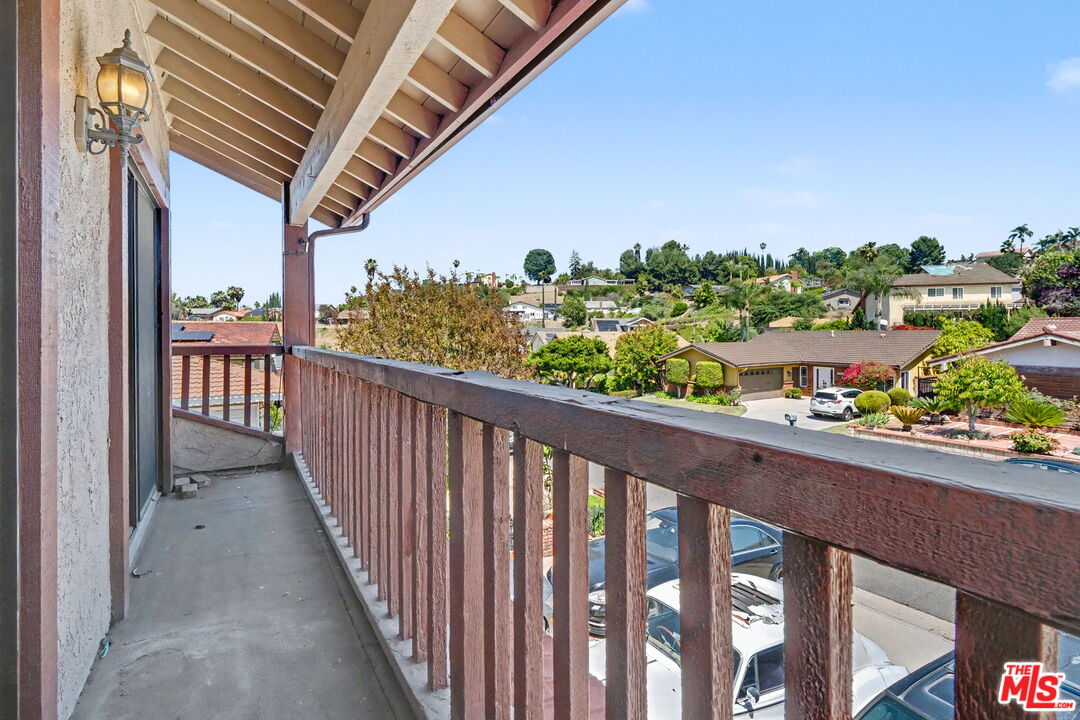 627 Mount St